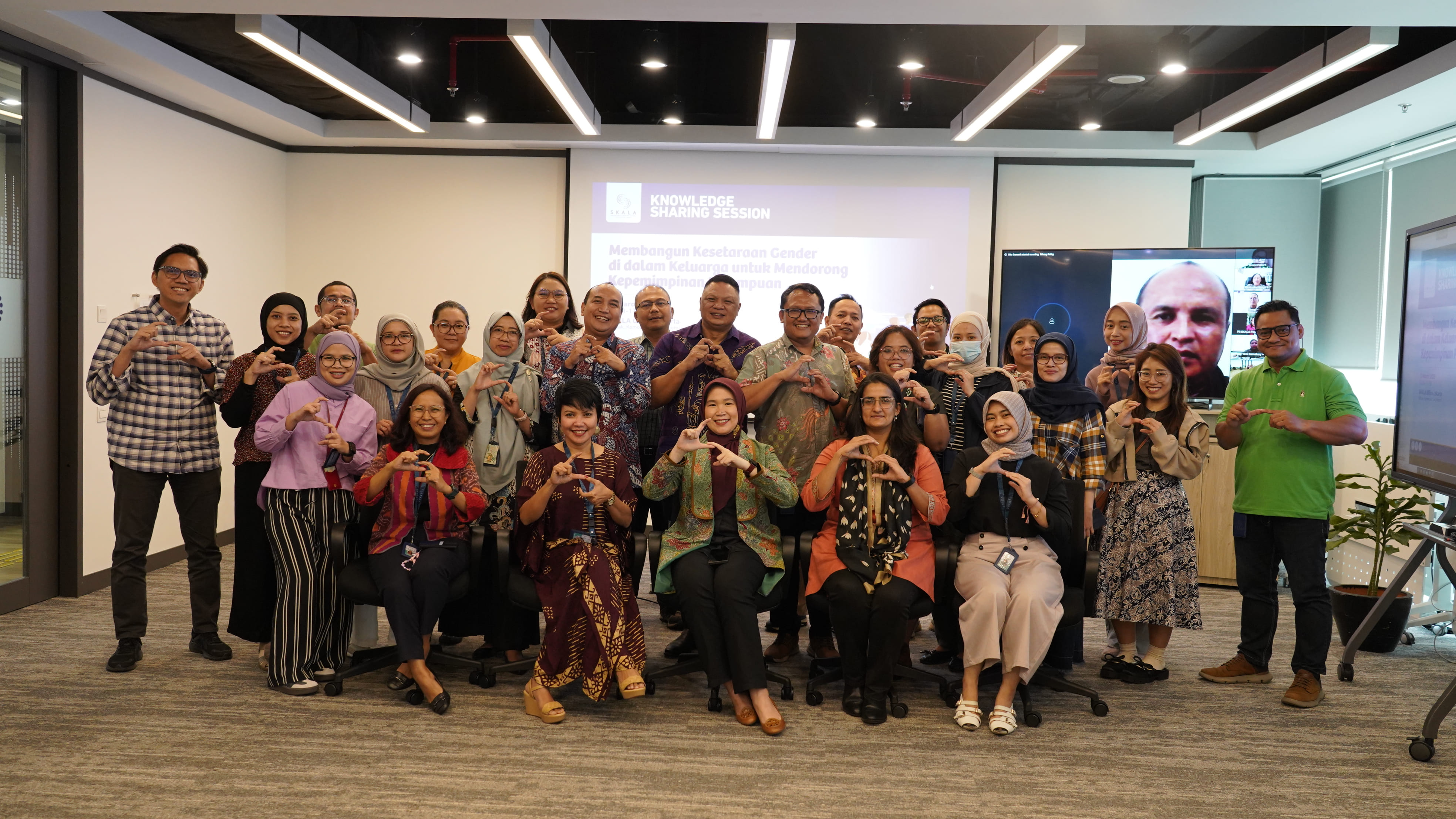 Meningkatkan Kesetaraan Gender: Peran Keluarga dalam Mendorong Kepemimpinan Perempuan untuk Mewujudkan Indonesia Emas 2045